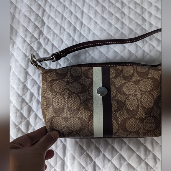 Coach Heritage Stripe Top Handle Pouch - Picture 9 of 12